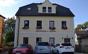 Apartmány U Jezera Na Náměstí